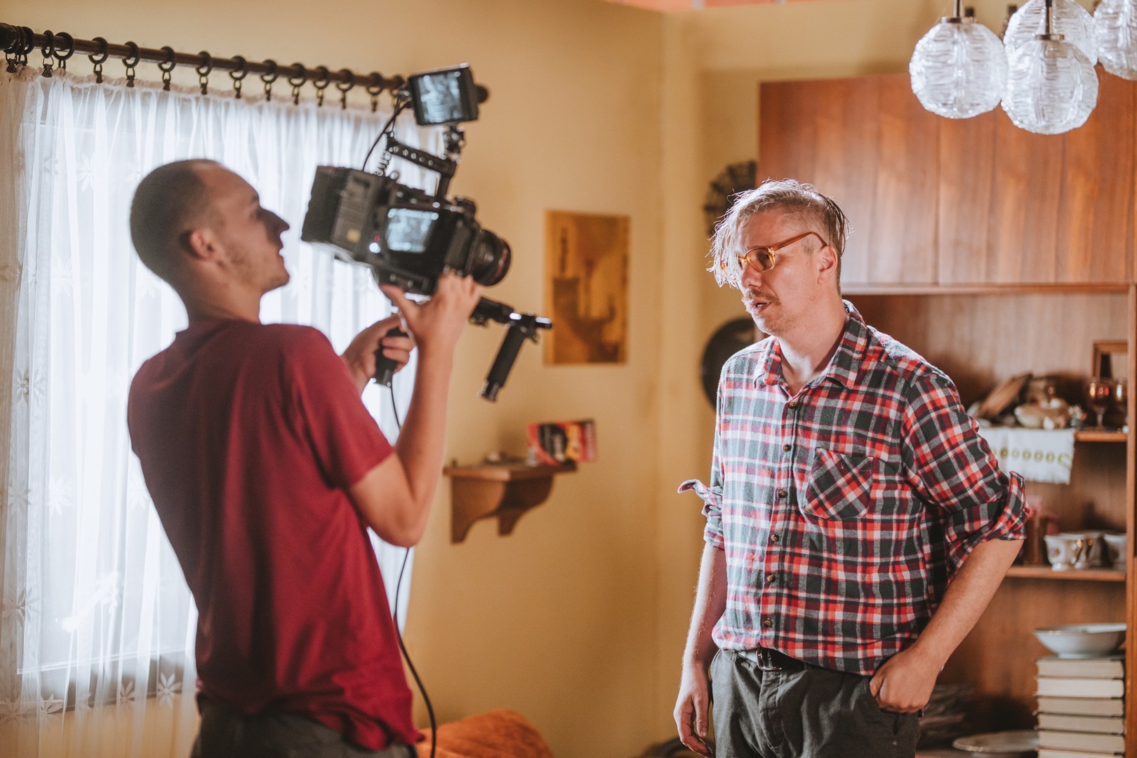 MARIN CVETKO I IVAN LISJAK Za novi kratkometražni film ‘Muha’ od nule izgradili vlastiti set!