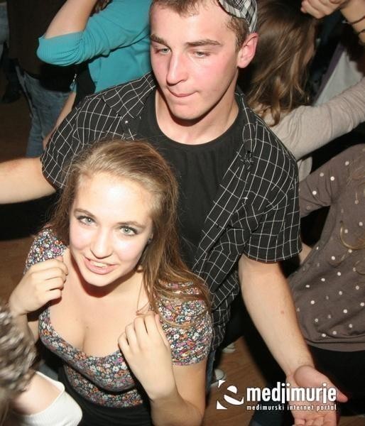 slika0029 Arcus (Subota, 21.4.2012) slika0029 Arcus (Subota, 21.4.2012)