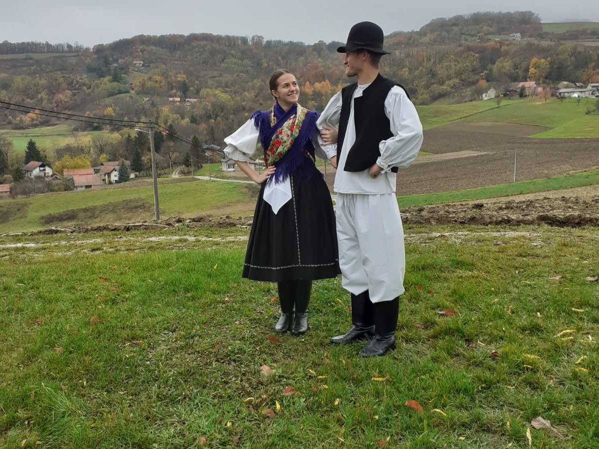 Dobravska nošnja u svjetskoj bazi nošnji!