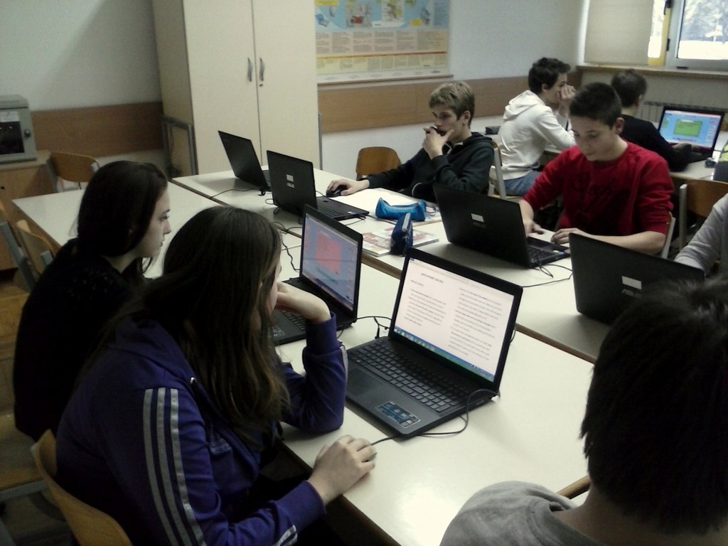 cam00250960368241182