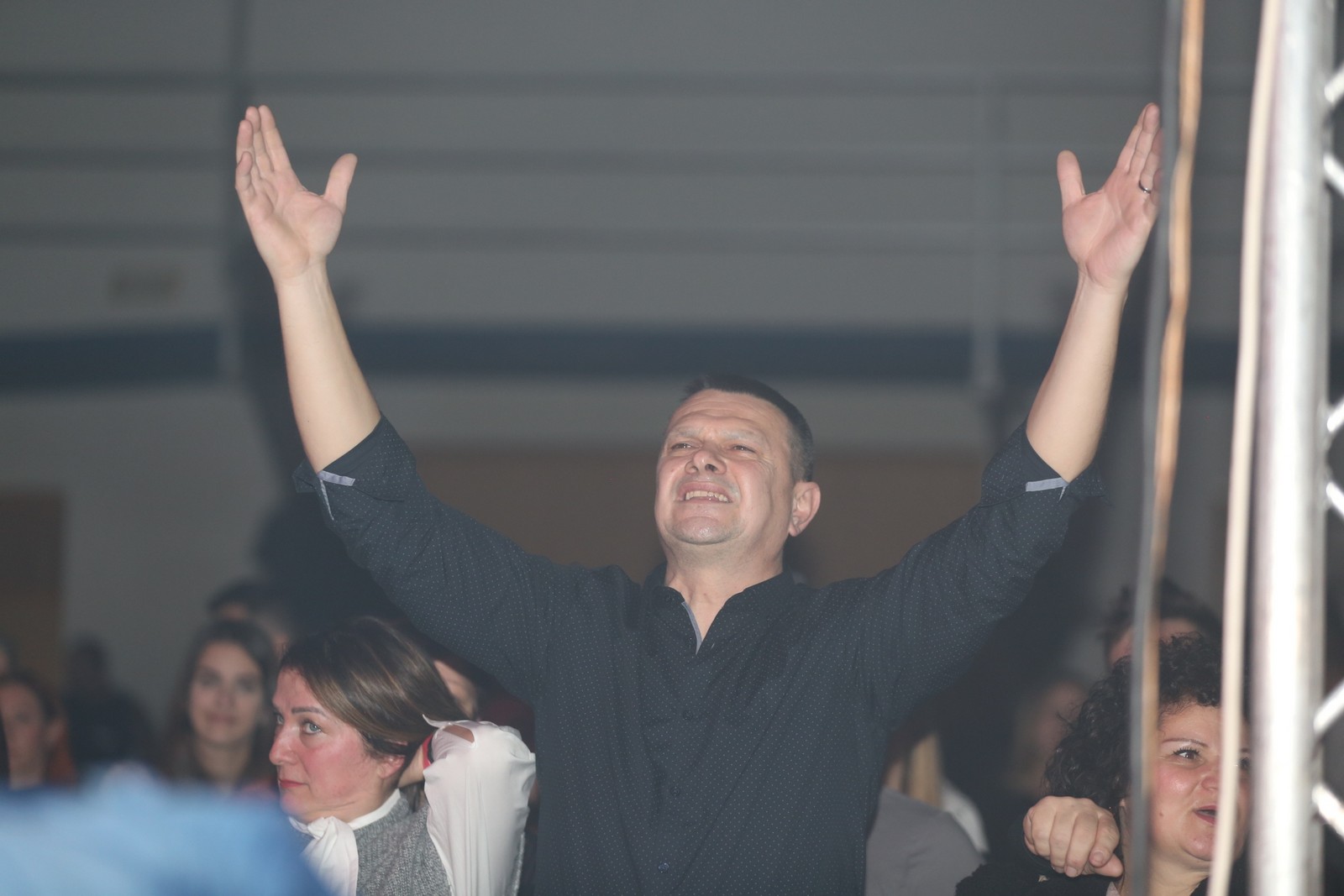 Dražen Zečić u prepunoj dvorani GOC-a napravio pravu feštu!