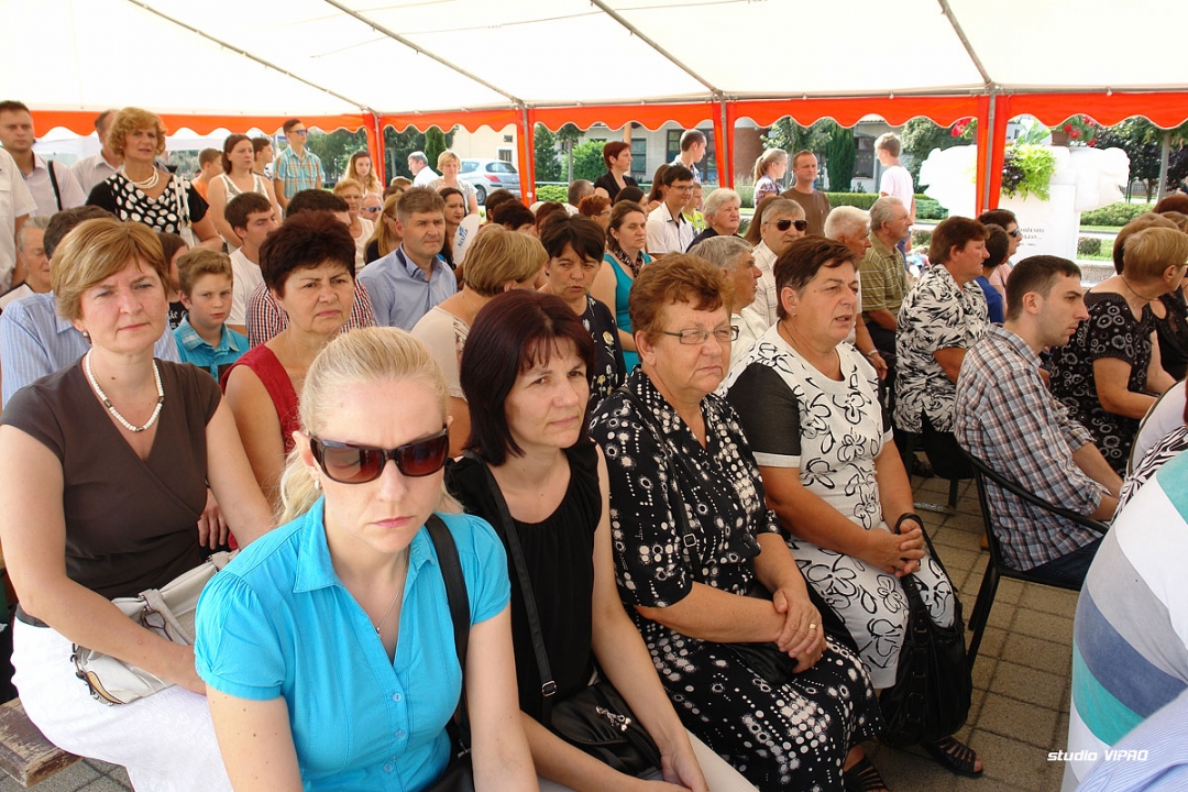 305012791dsc02434637566