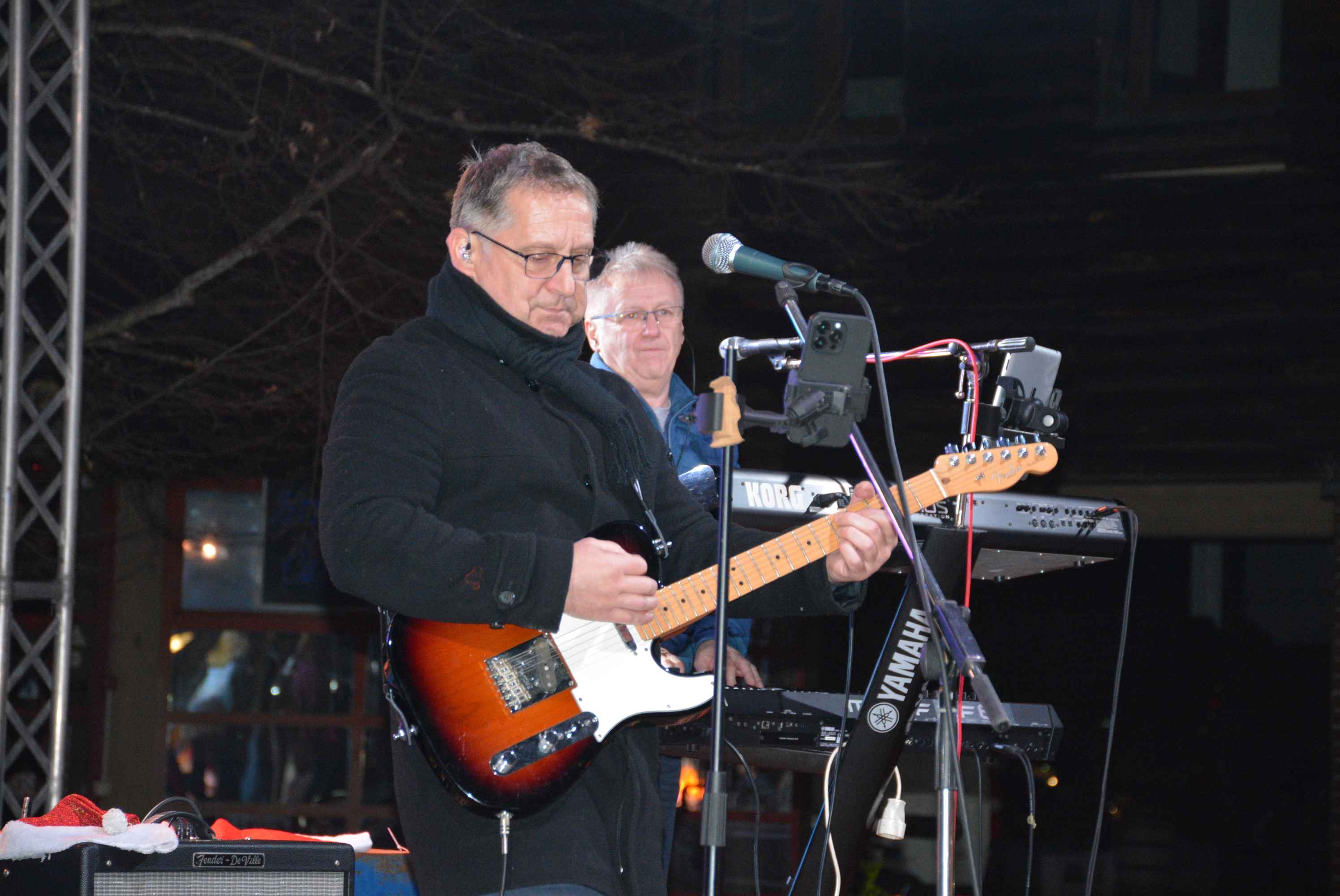 FOTO/VIDEO Čakovec veselo proslavio dolazak 2024. uz ritam ‘Noćne smjene’ i puni trg