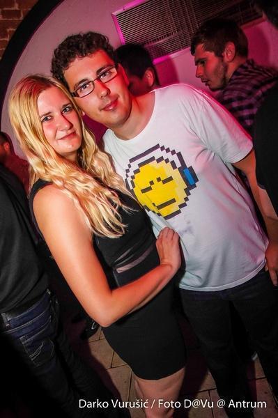 slika00027 Antrum (Subota, 28.6.2014. – Sandra Afrika)