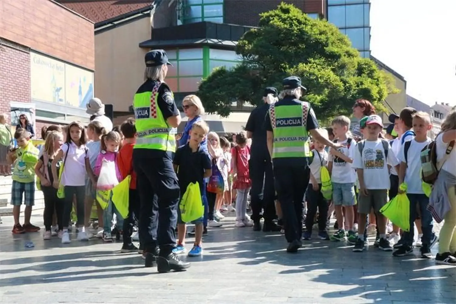 djeca u prometu,promet,učenici (11) djeca u prometu,promet,učenici (11)