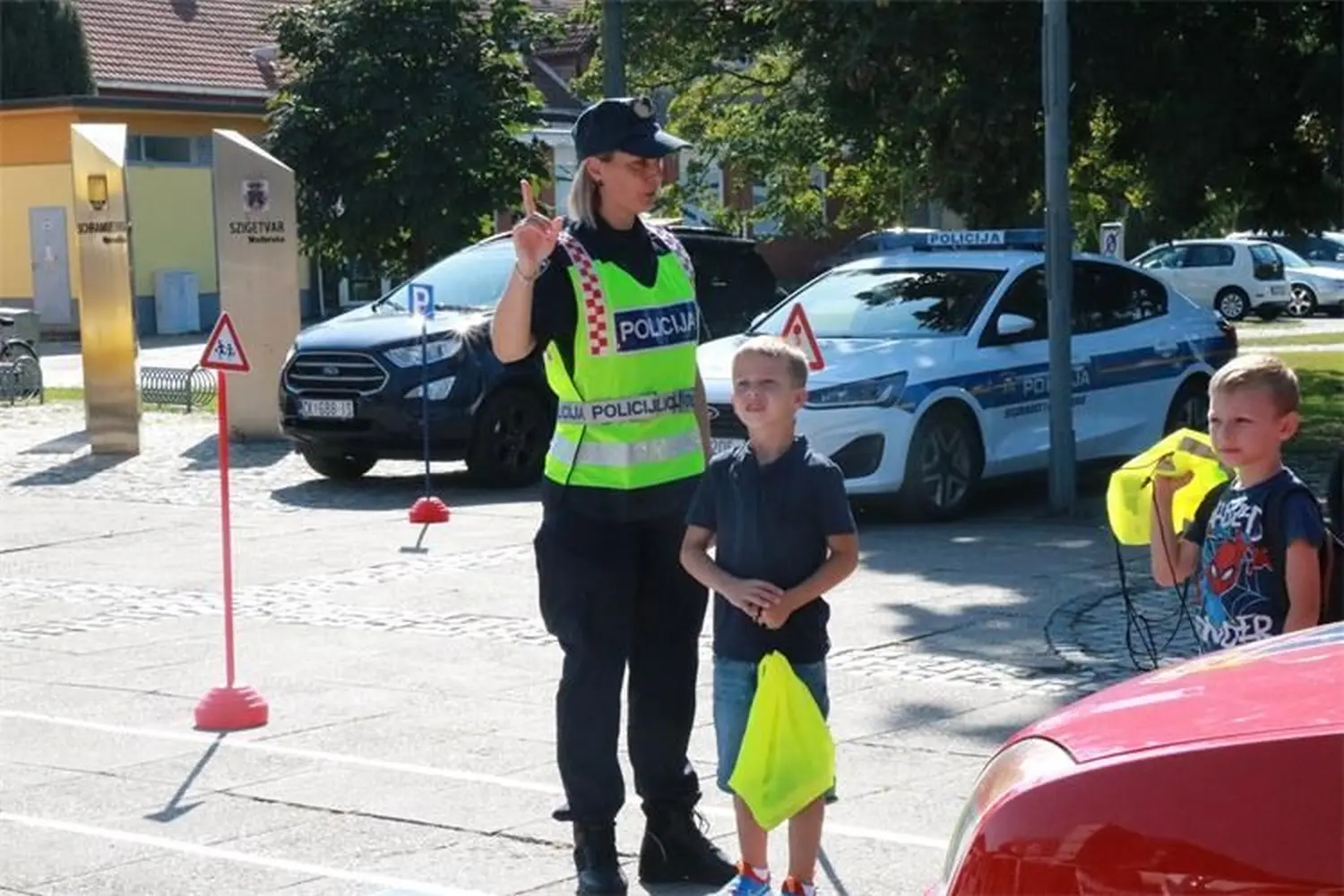 djeca u prometu,promet,učenici (2) djeca u prometu,promet,učenici (2)