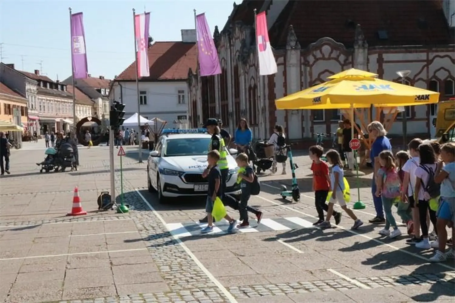 djeca u prometu,promet,učenici (3) djeca u prometu,promet,učenici (3)