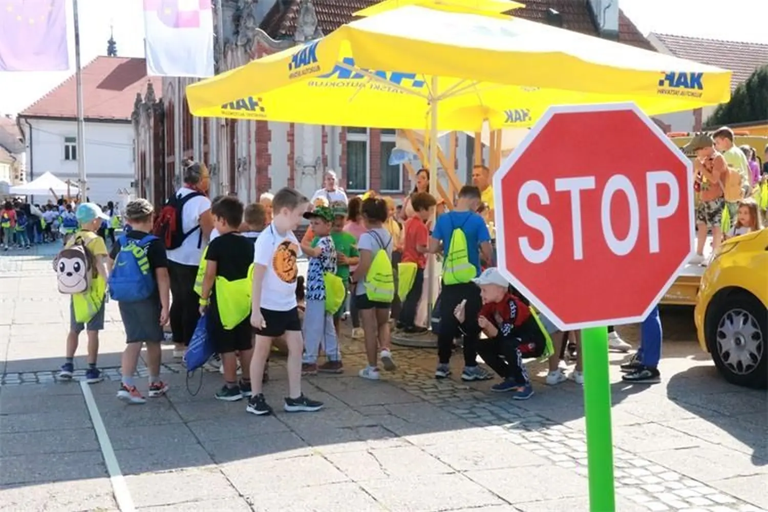 djeca u prometu,promet,učenici (6) djeca u prometu,promet,učenici (6)