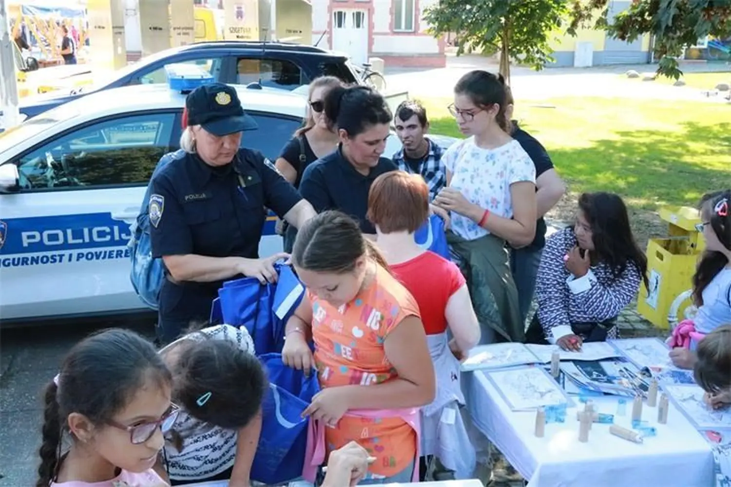 djeca u prometu,promet,učenici (8) djeca u prometu,promet,učenici (8)
