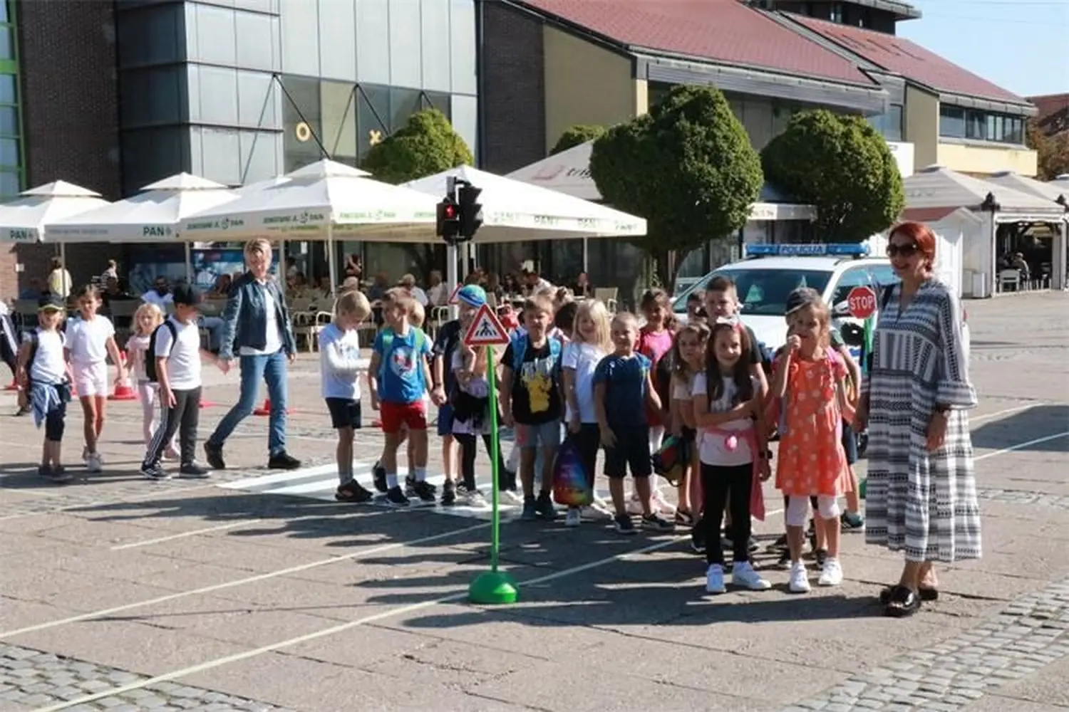 djeca u prometu,promet,učenici (9) djeca u prometu,promet,učenici (9)