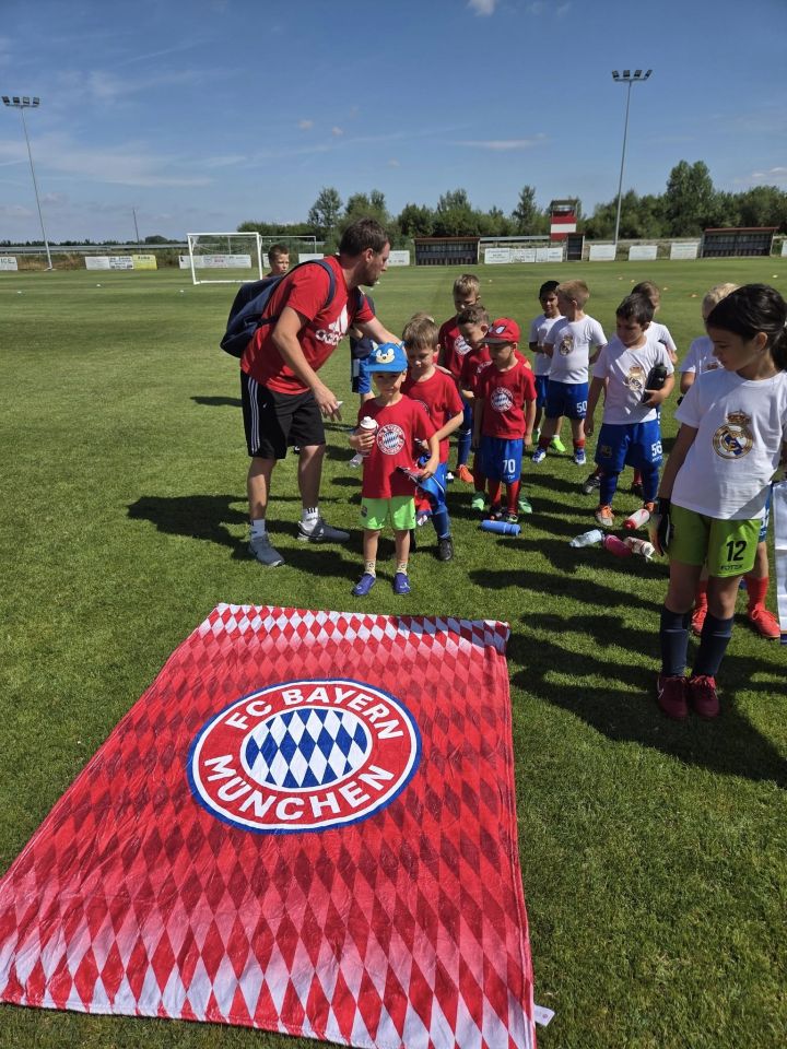 dječja mini Liga prvaka cirkovljan (9) dječja mini Liga prvaka cirkovljan (9)