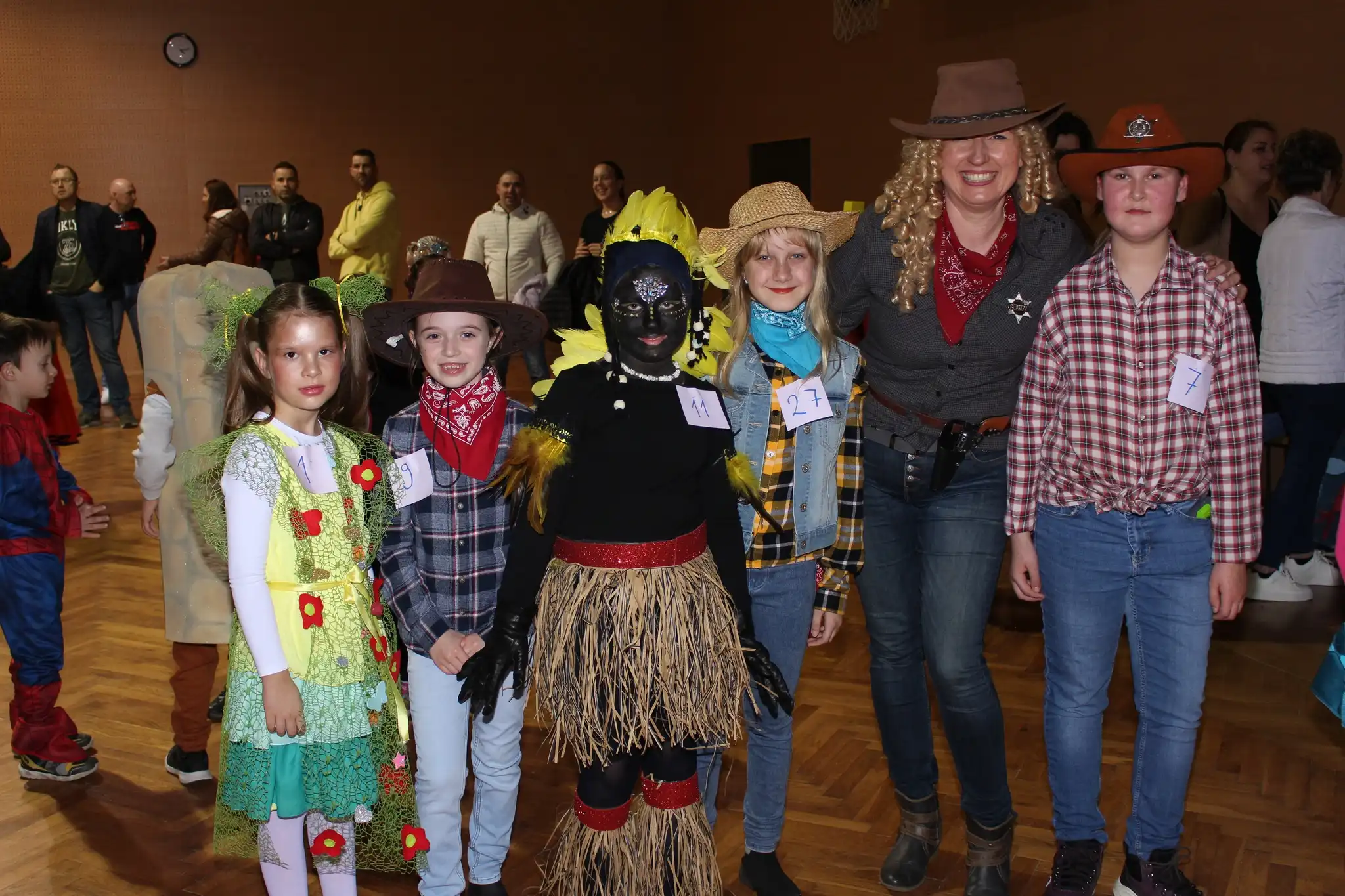dječji kotoripski fašenjk, fašnik (16) dječji kotoripski fašenjk, fašnik (16)