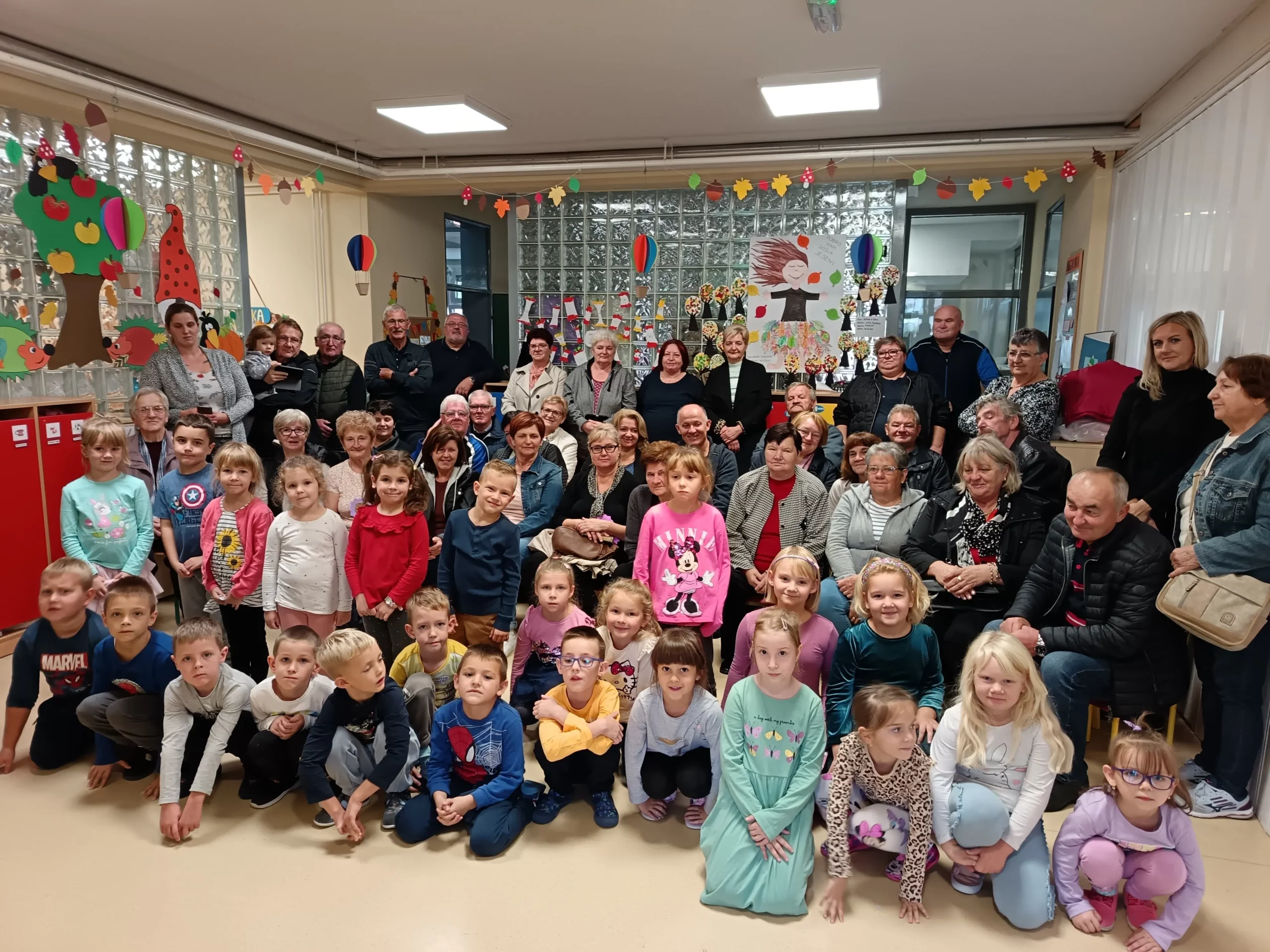 dječji vrtić zvončić nedelišće, dan starijih osoba (1) dječji vrtić zvončić nedelišće, dan starijih osoba (1)