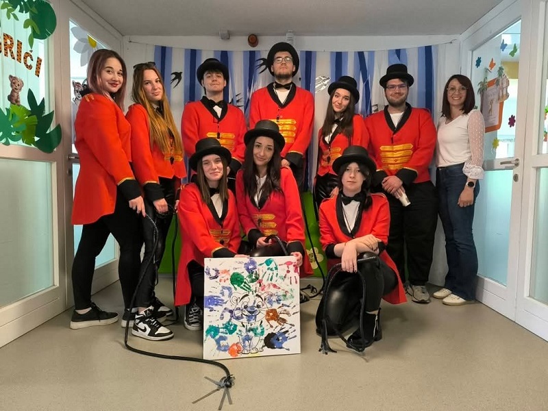 dječjiv rtić fijolica maturanti u posjetu maturanti (10)