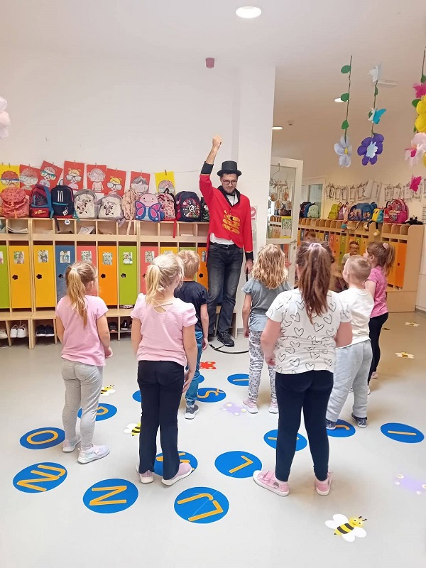 dječjiv rtić fijolica maturanti u posjetu maturanti (7)