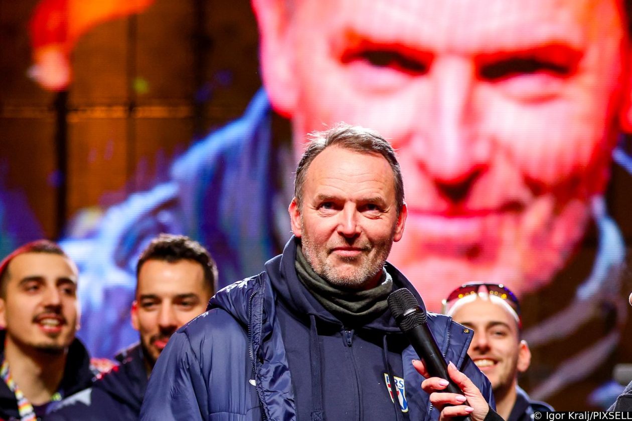 Zagreb: Svečani doček rukometnih reprezentativaca nakon osvojene bronce na Europskom prvenstvu Zagreb: Svečani doček rukometnih reprezentativaca nakon osvojene bronce na Europskom prvenstvu