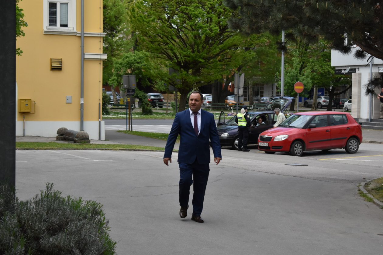 dolazak pred županiju Plenković (9)