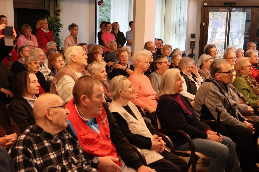 dom za starije i nemoćne čakovec slavi obljetnicu, župan i milanović (11)