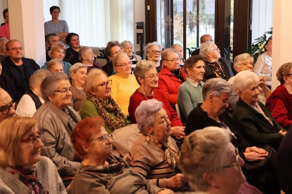 dom za starije i nemoćne čakovec slavi obljetnicu, župan i milanović (15)