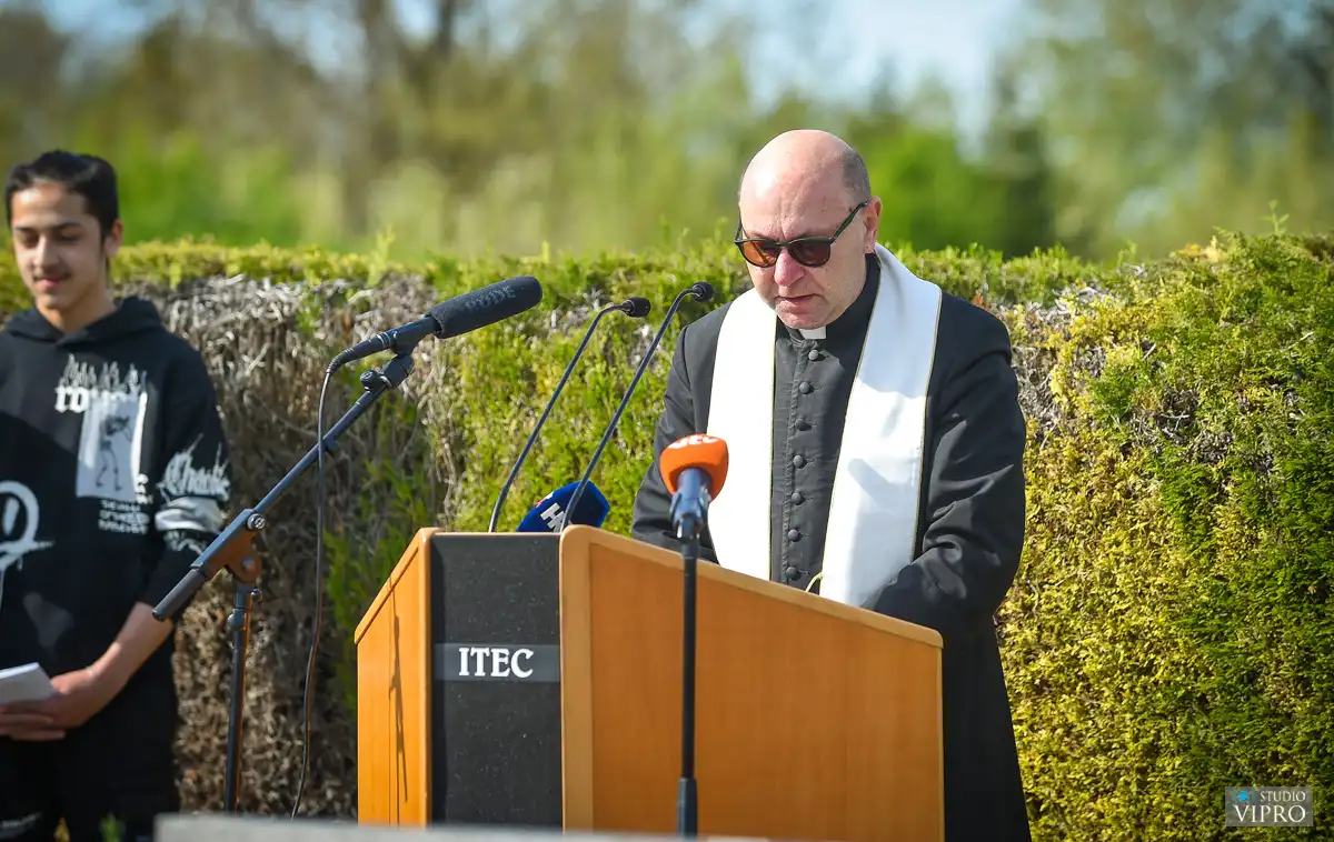 draškovec,komemoracija,stradali romi (2) draškovec,komemoracija,stradali romi (2)