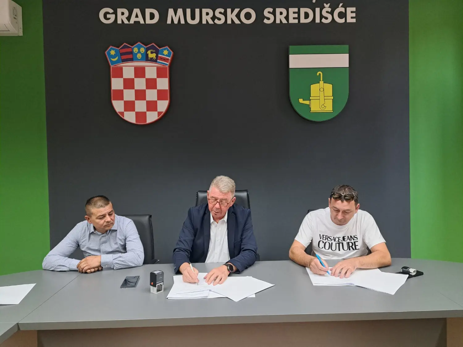 dražen srpak,milorad,potpisivanje ugovora centar sitnice (2)