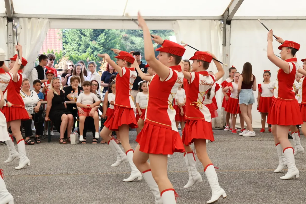 drugi dan dani šibe i ribe (100) drugi dan dani šibe i ribe (100)