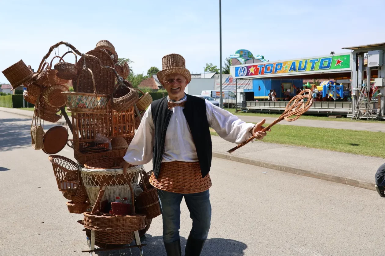 drugi dan dani šibe i ribe (27) drugi dan dani šibe i ribe (27)