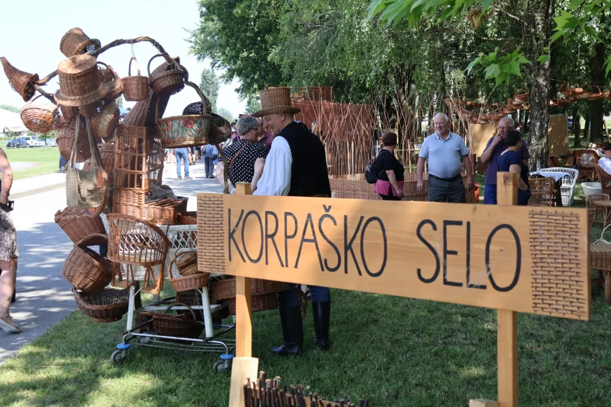 drugi dan dani šibe i ribe (30) drugi dan dani šibe i ribe (30)