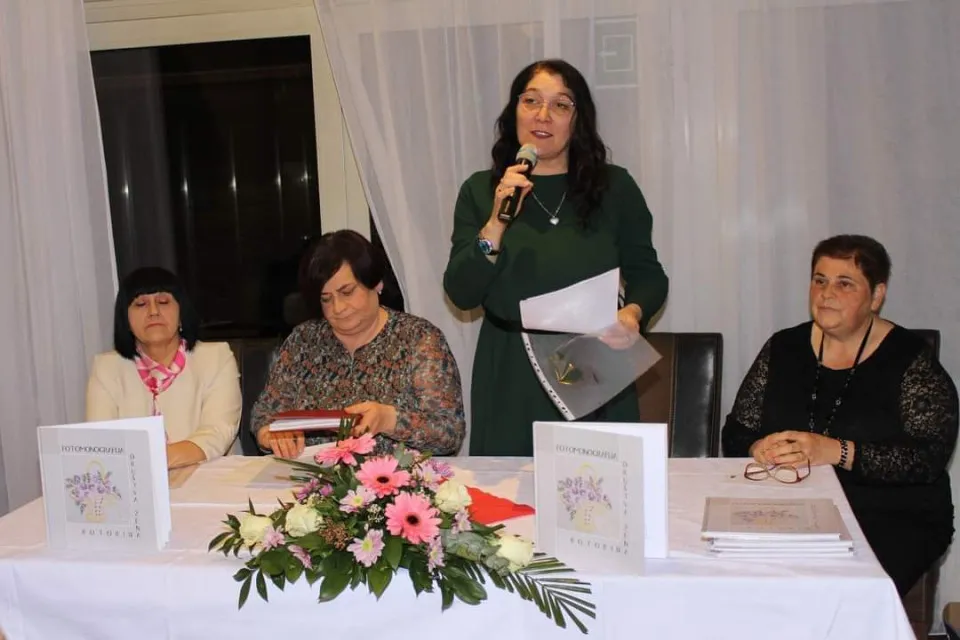 društvo žena Kootriba (1) društvo žena Kootriba (1)