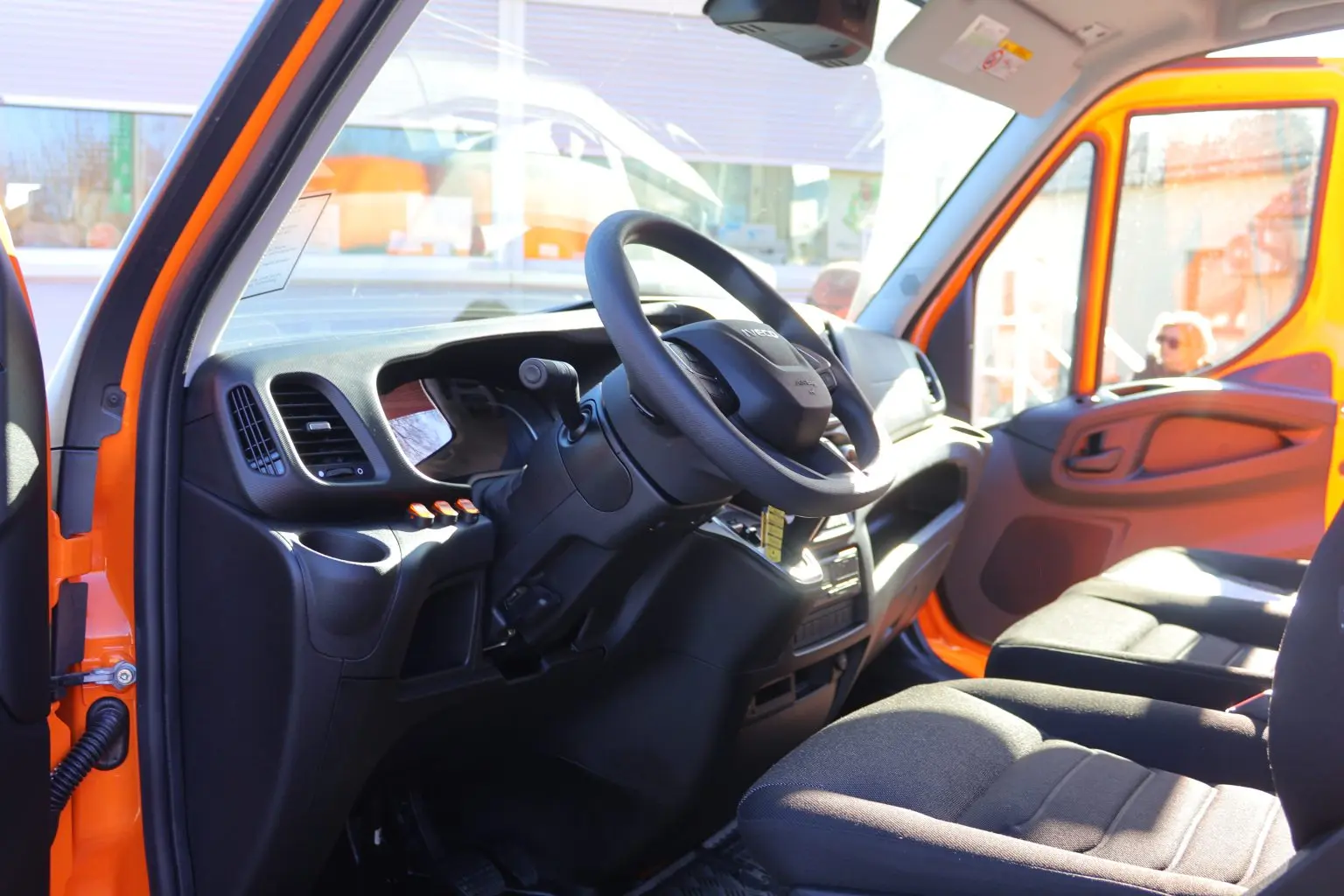 dva nova vozila čakom (8) dva nova vozila čakom (8)