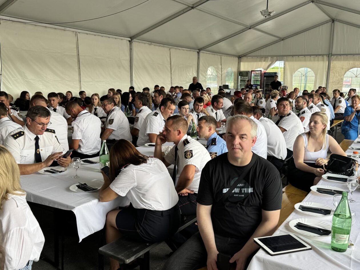 dvd dekanovec 100 godina (9)