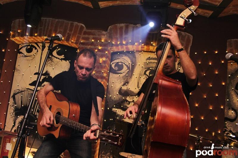 slika0014 Podroom (Petak, 7.12. – Trash & Burn Pin-up Calendar Party – 1.dio)