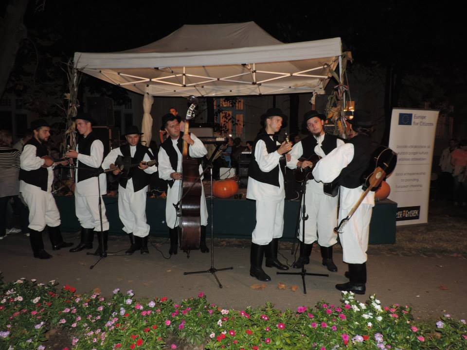 1903994780446951993645539297435