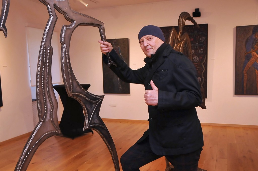 Izložba slika, skulptura i fotografija Stephana Lupina