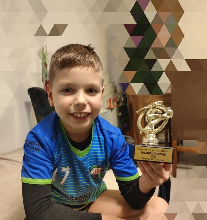 1. Deda Mraz Football Cup Megiba u kategoriji U9 osvojila ekipa ŠN Dinamo-Zelenko