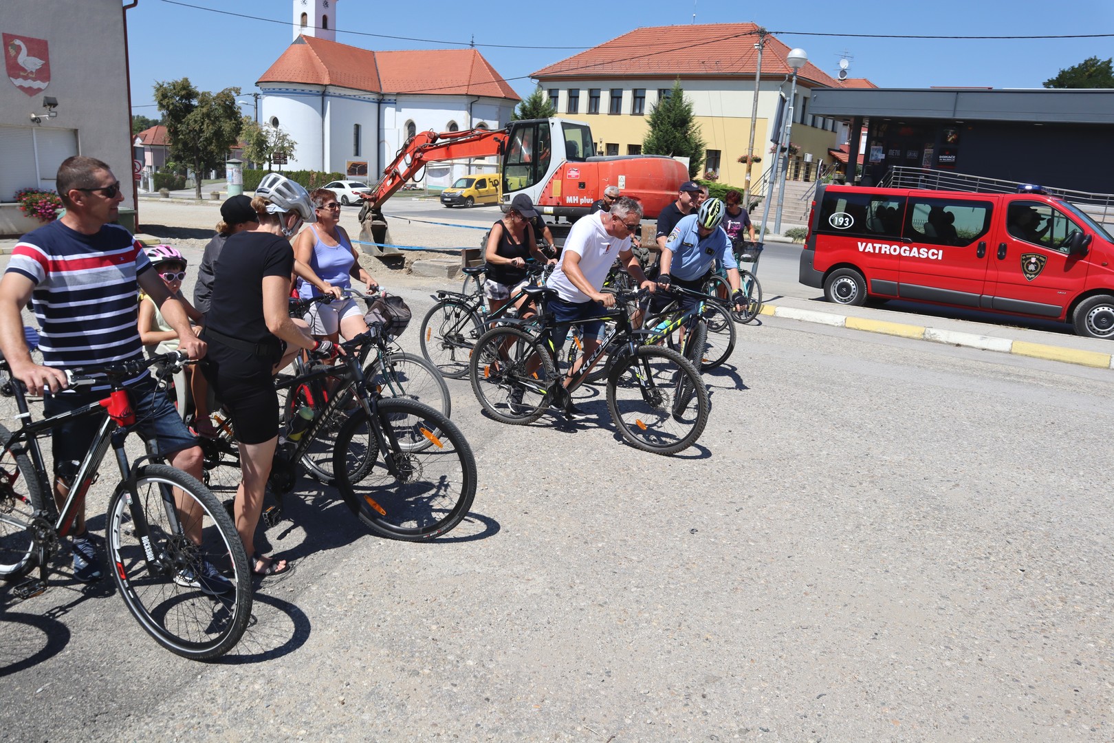 ‘Peciklinom protiv zaborava’: U Svetom Martinu branitelji održali biciklijadu