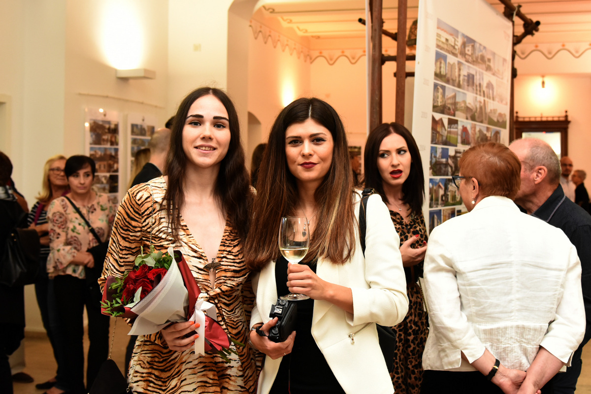 Urbanističko-arhitektonska izložba ‘UrboArhitektura 20+20’ u zgradi Scheier