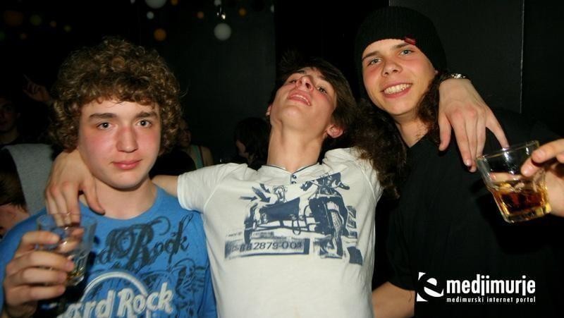 slika0004 Arcus (Subota, 28.4.2012) slika0004 Arcus (Subota, 28.4.2012)