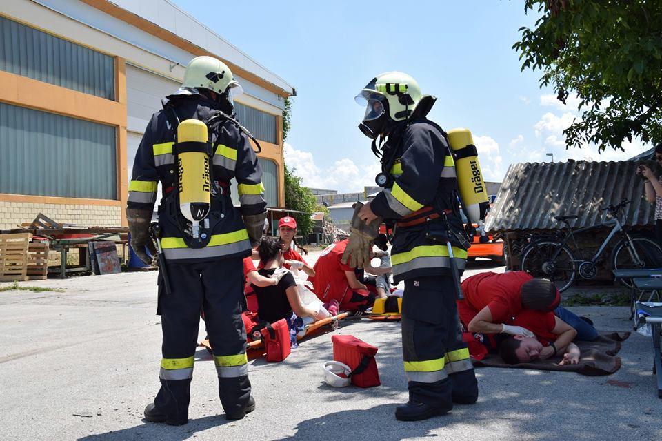 Vatrogasna vježba u tvrtki Kerbek u Donjem Kraljevcu