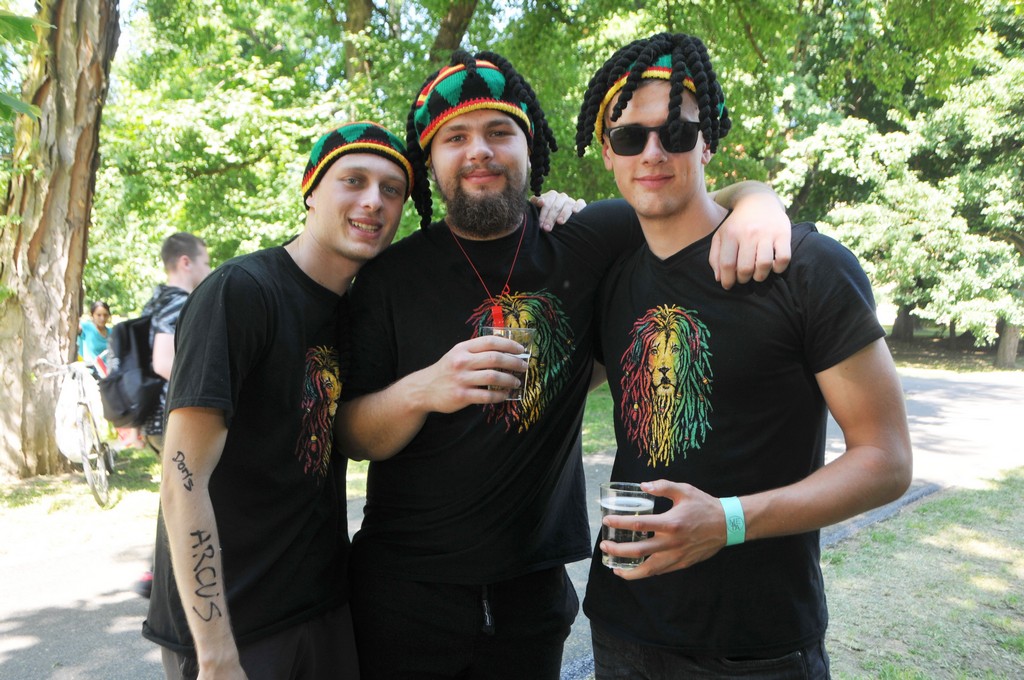 Maturanti se zabavljaju u čakovečkom parku