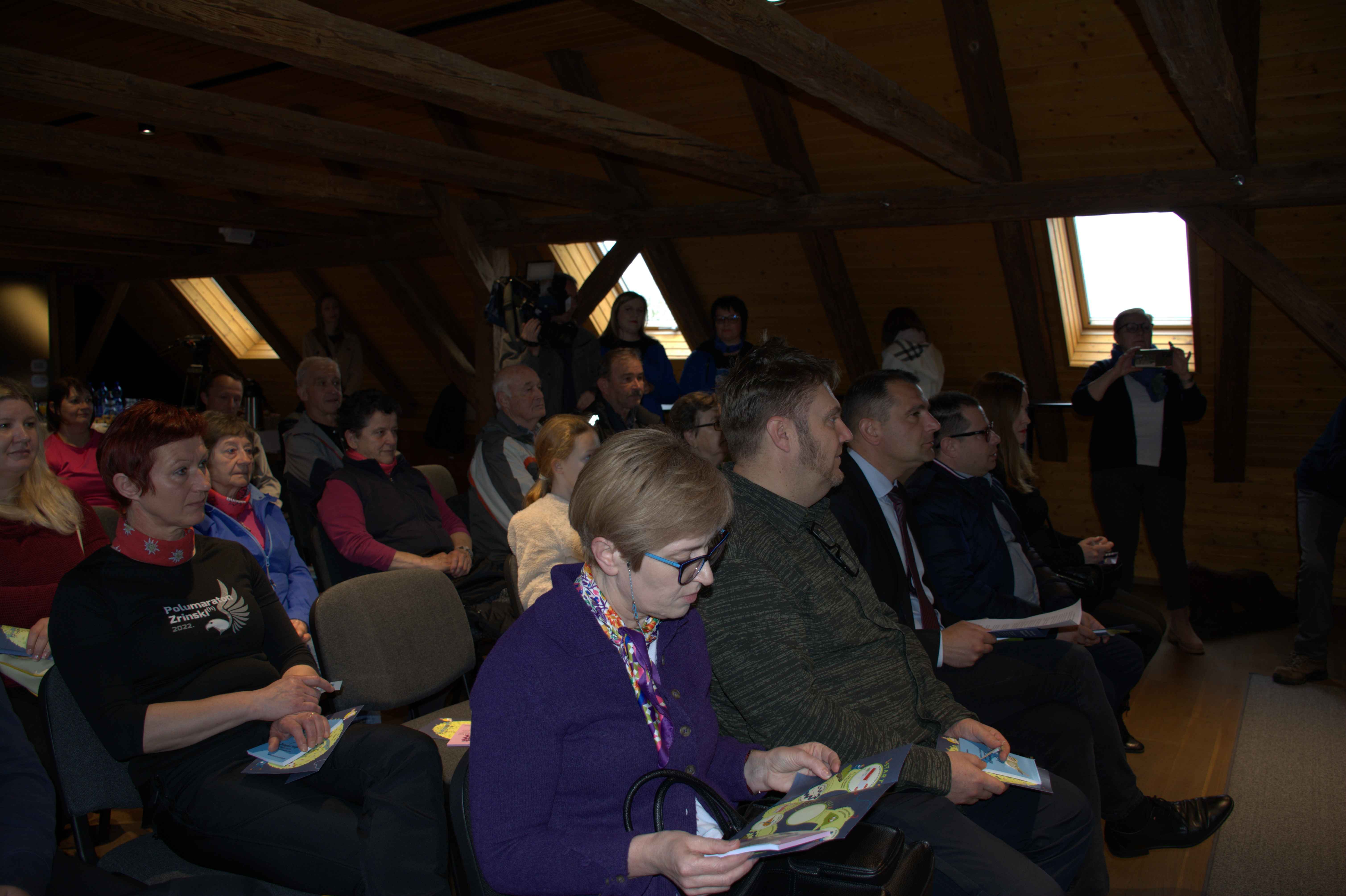 KRIŽOVEC Vrijeme je poslužilo i službeno je otvorena nova poučna staza “Čovjek i rijeka” KRIŽOVEC Vrijeme je poslužilo i službeno je otvorena nova poučna staza “Čovjek i rijeka”