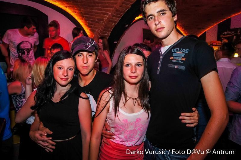 slika00030 Antrum (Subota, 28.6.2014. – Sandra Afrika)