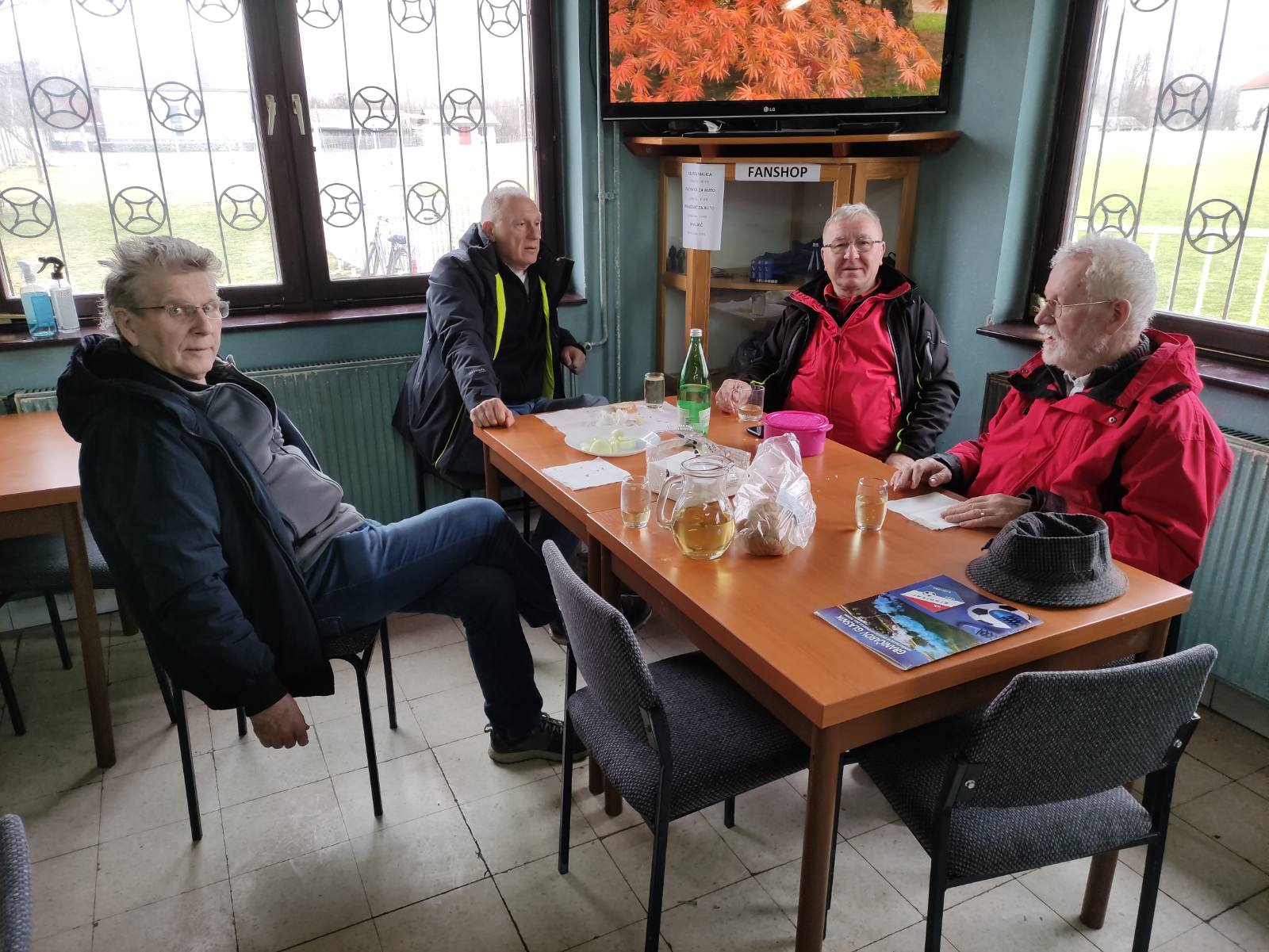 Tradicijsko kolinje okupilo članove kotoripskog Graničara, pripremali razne delicije