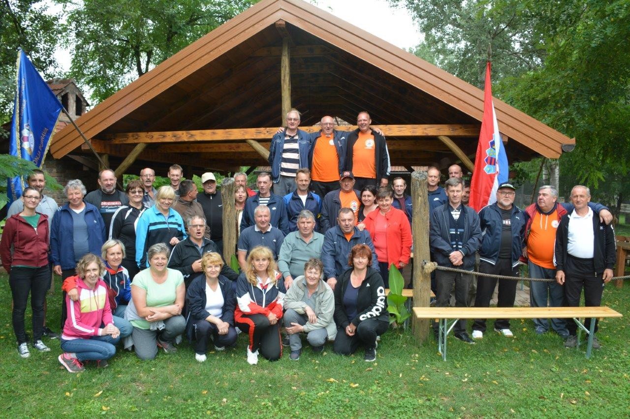 TRADICIJA DONJODUBRAVSKIH BRANITELJA Planirani spust otpao, druženje ostalo