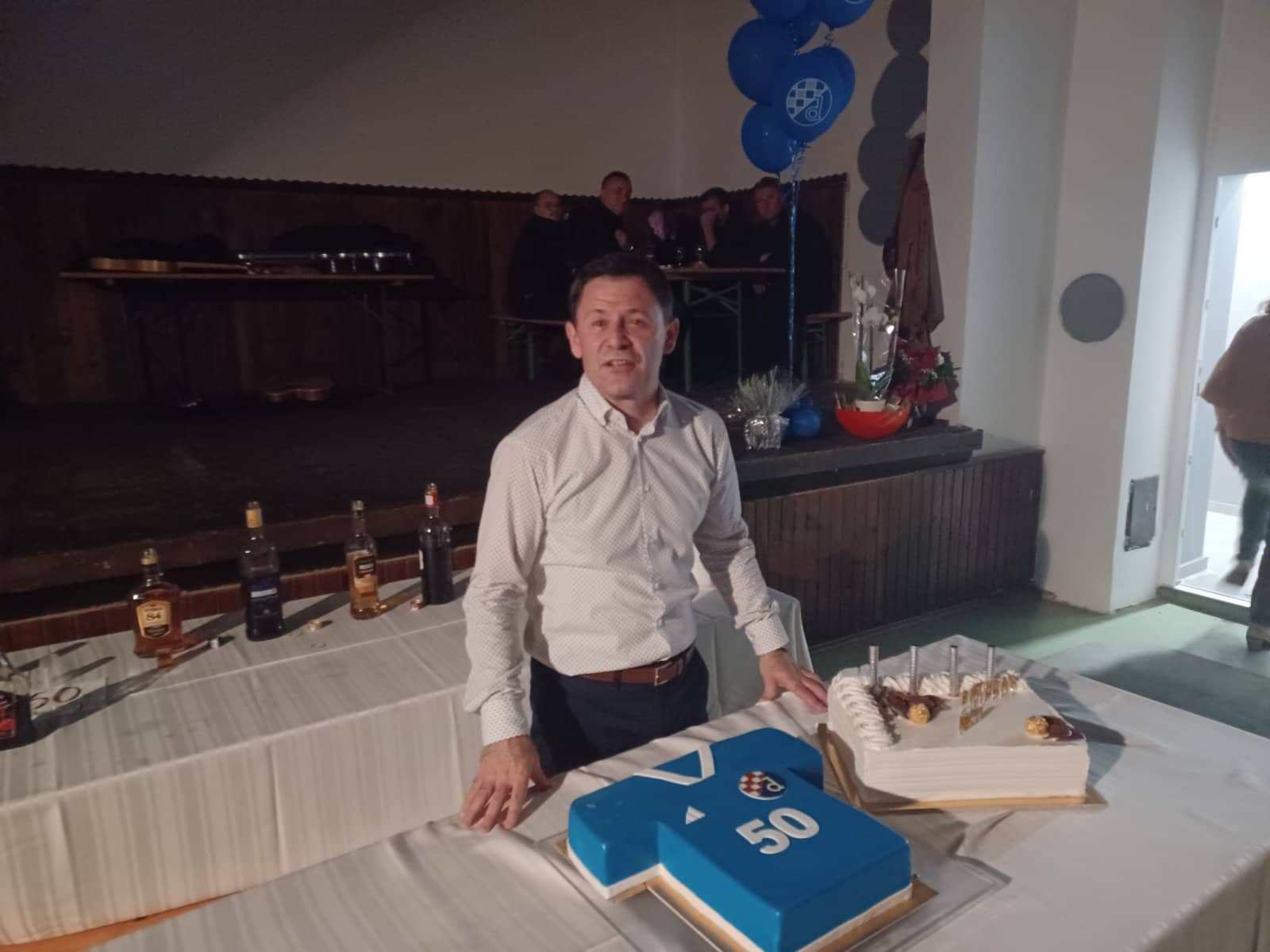SVE JE BILO U ZNAKU DINAMA Anđelko Bukal iz Gornjeg Hrašćana proslavio pedeseti rođendan!
