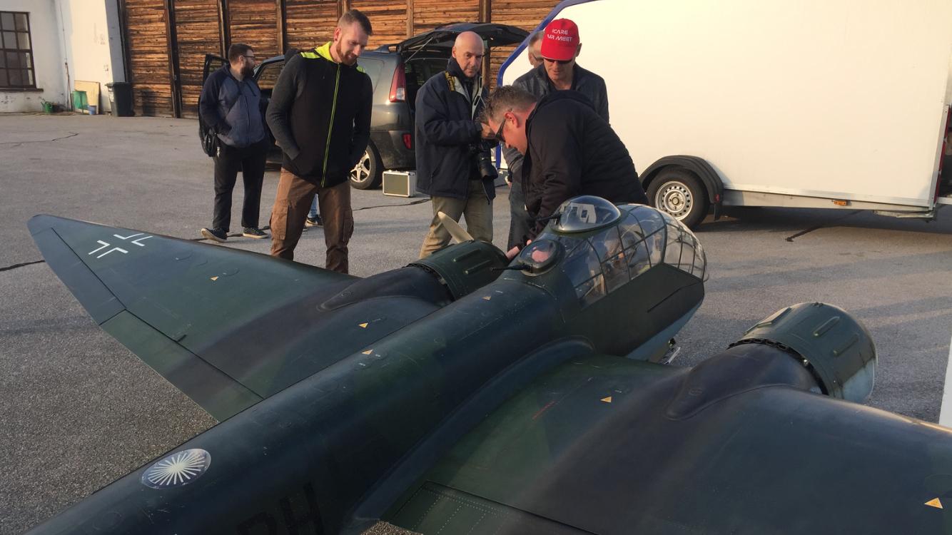 Njemački bombarder iz Drugog svjetskog rata na nebu iznad Čakovca