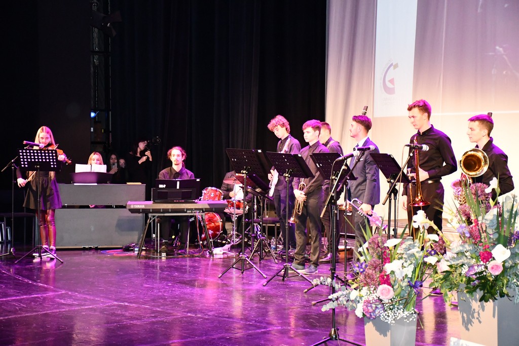 BILO JE SAVRŠENO Čakovečki gimnazijalci priredili pravu glazbenu rapsodiju