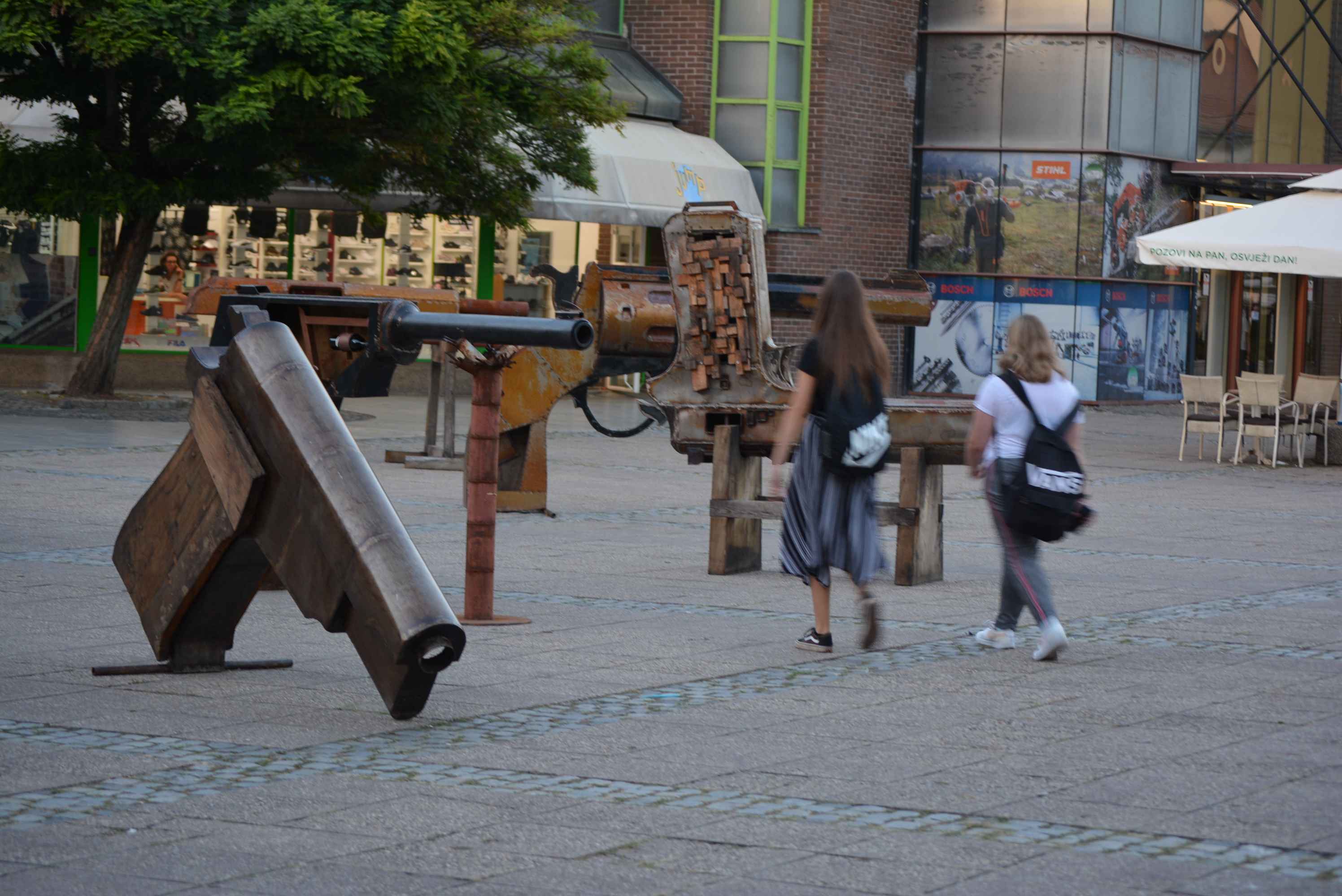 VIDEO I FOTO Izniman 8. Zrinski Art Festival: Trash Art, ples i čarolija u Čakovcu
