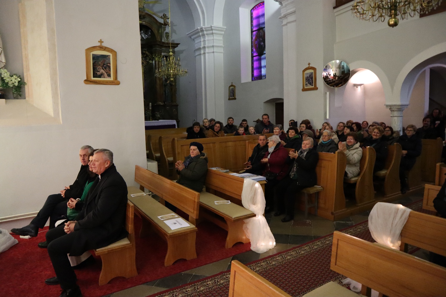 FOTO Adventsko-božićni koncert HKUU Sveti Martin