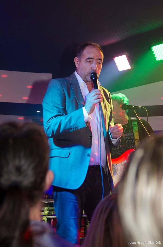 1492569512165677817511482136284